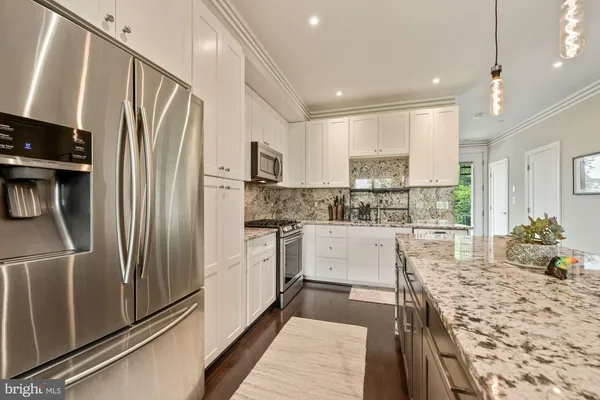 $4,200 | 4527 Georgia Avenue Northwest, Unit 2, Washington, DC 20011