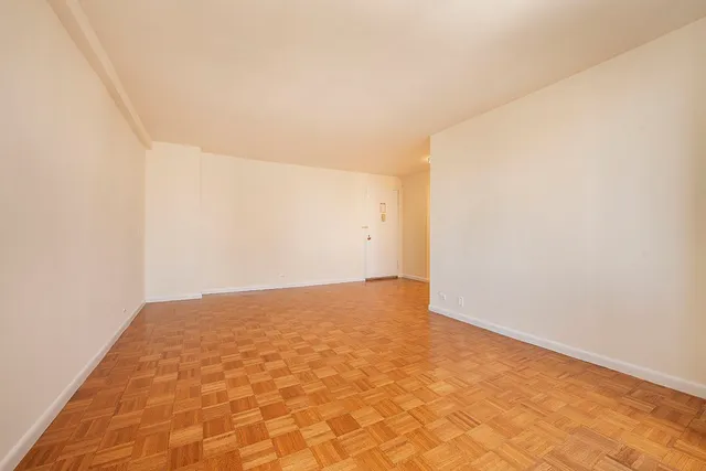 $4,125 | 211 West 56th Street, Unit A04 | Theater District