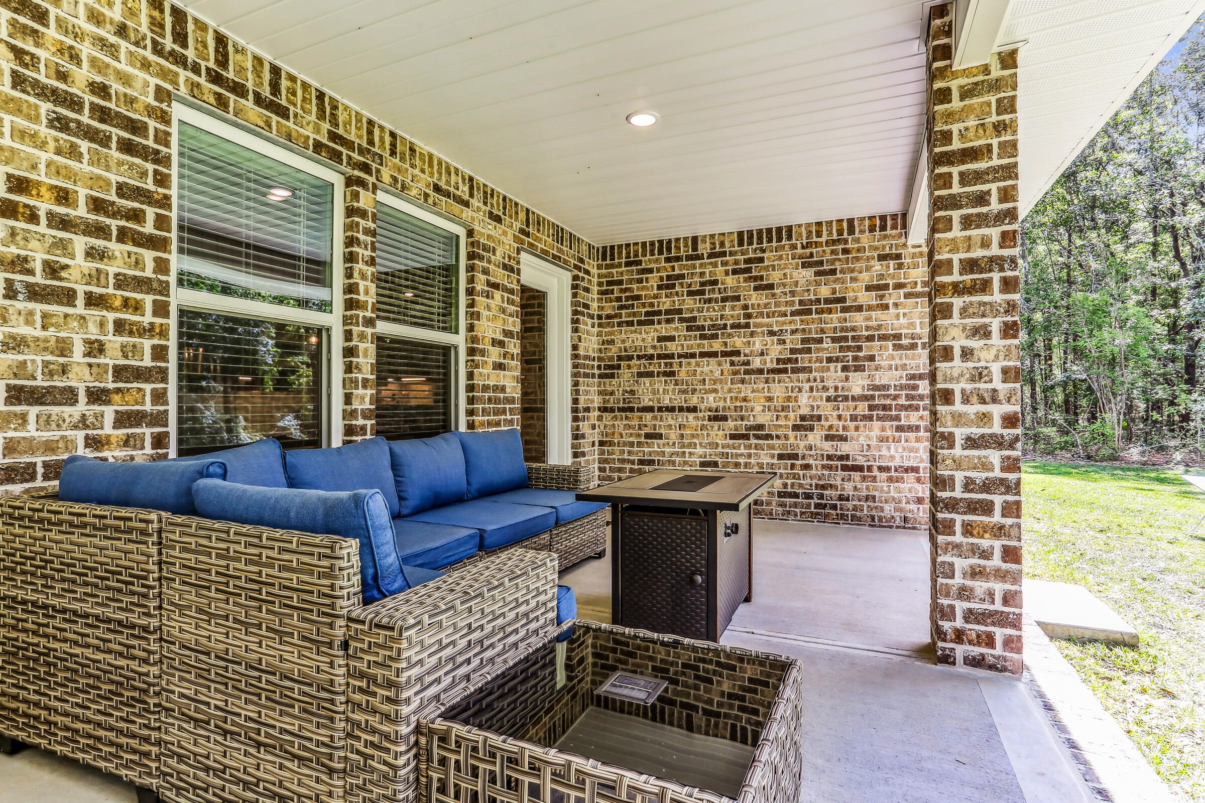 7568 Hatteras Drive Navarre, FL 32566 - Photo 44 of 44 a view of balcony with couch