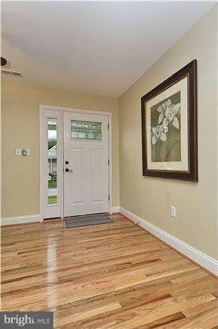1420 Ellis Road Annapolis, MD 21403 - Photo 2 of 30 Entrance/Foyer