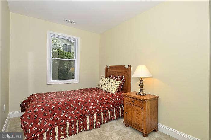 1420 Ellis Road Annapolis, MD 21403 - Photo 15 of 30 Bedroom 2