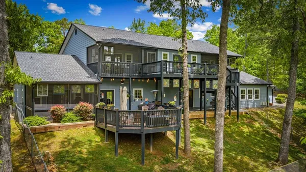 $749,000 | 940 Knollwood Lane, Mineral Bluff, GA 30559