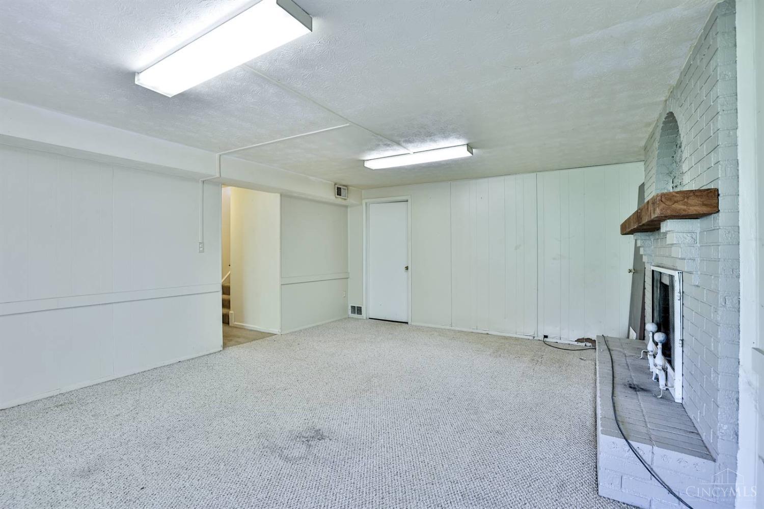 8533 Cox Road West Chester, OH 45069 - Photo 10 of 35 Gallery Image 10