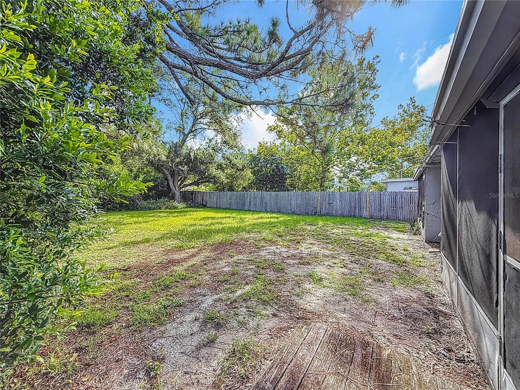 2319 18th Avenue Southwest Largo, FL 33774 - Photo 25 of 39