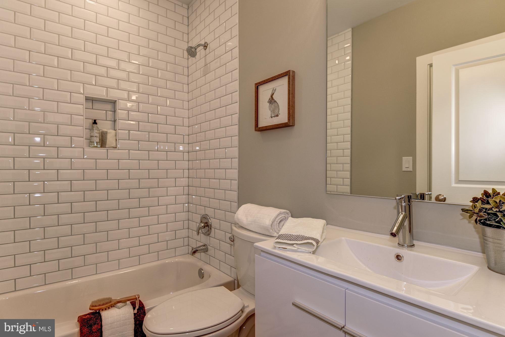 3123 Warder Street Northwest, Unit 3 Washington, DC 20010 - Photo 10 of 17 2nd full bath