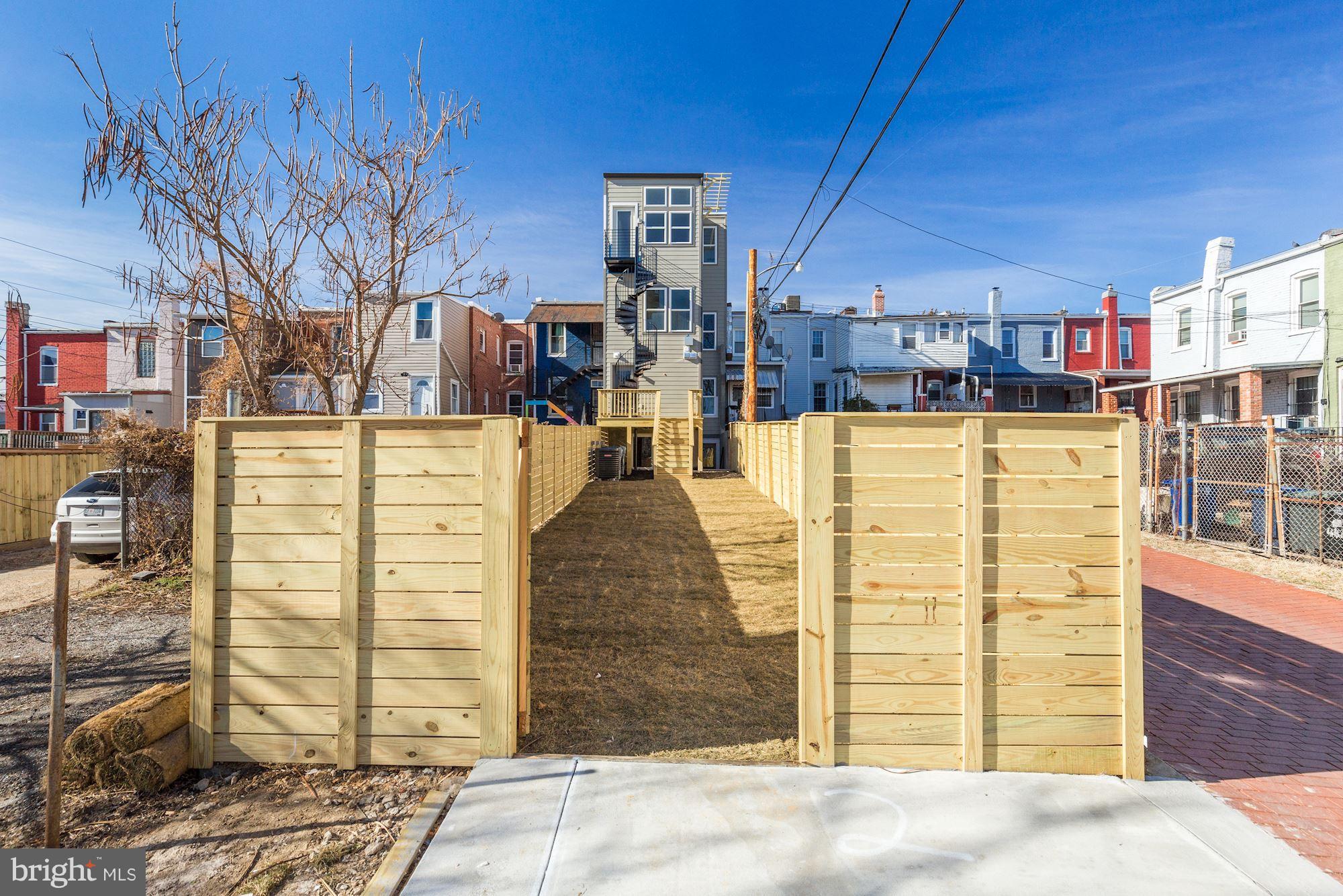 3123 Warder Street Northwest, Unit 3 Washington, DC 20010 - Photo 13 of 17 HUGE shared backyard