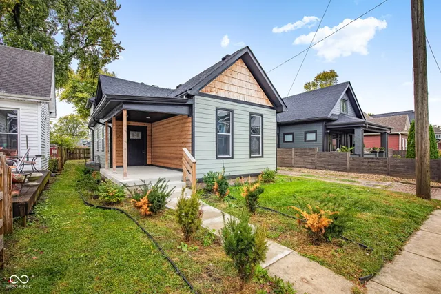 $250,000 | 425 Sanders Street, Indianapolis, IN 46225
