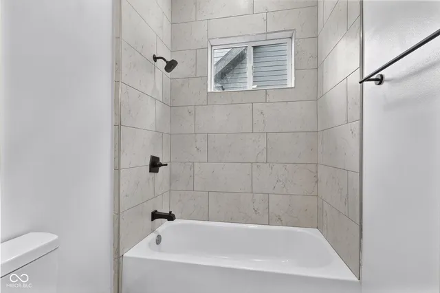 $250,000 | 425 Sanders Street, Indianapolis, IN 46225