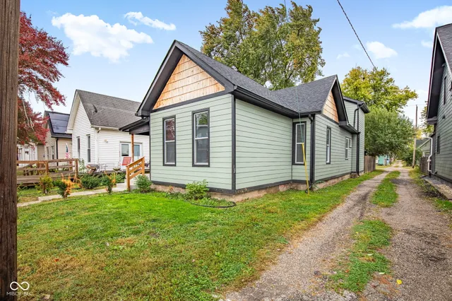 $250,000 | 425 Sanders Street, Indianapolis, IN 46225