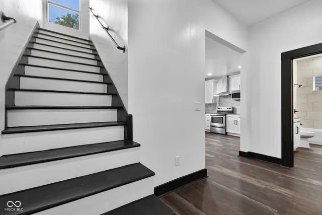 $250,000 | 425 Sanders Street, Indianapolis, IN 46225