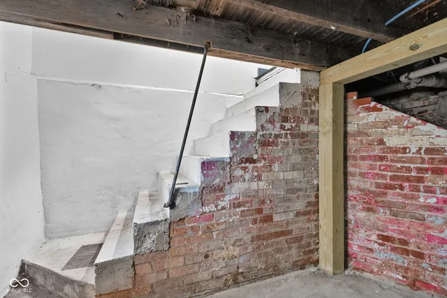 $250,000 | 425 Sanders Street, Indianapolis, IN 46225