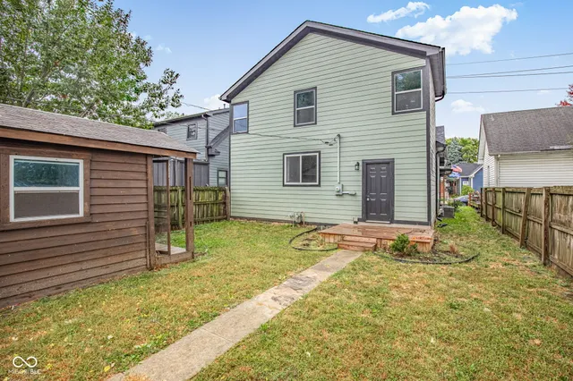 $250,000 | 425 Sanders Street, Indianapolis, IN 46225