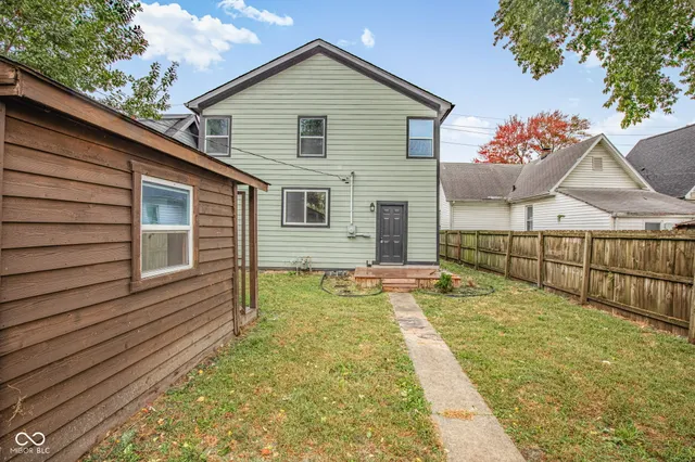 $250,000 | 425 Sanders Street, Indianapolis, IN 46225