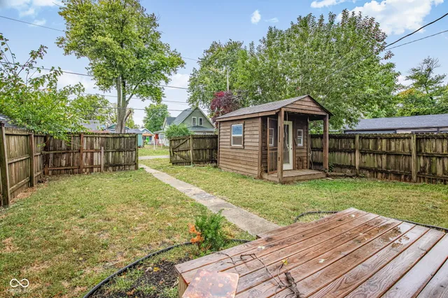 $250,000 | 425 Sanders Street, Indianapolis, IN 46225