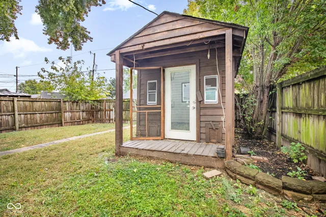 $250,000 | 425 Sanders Street, Indianapolis, IN 46225