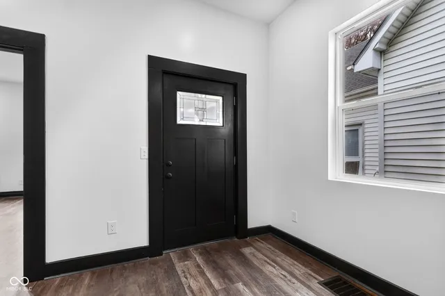 $250,000 | 425 Sanders Street, Indianapolis, IN 46225