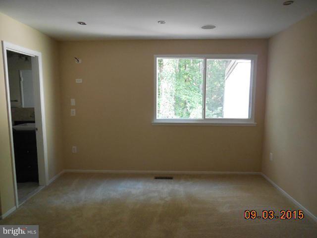 2339 Glade Bank Way Reston, VA 20191 - Photo 15 of 30 Bedroom (Master)