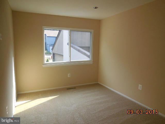 2339 Glade Bank Way Reston, VA 20191 - Photo 17 of 30 Bedroom