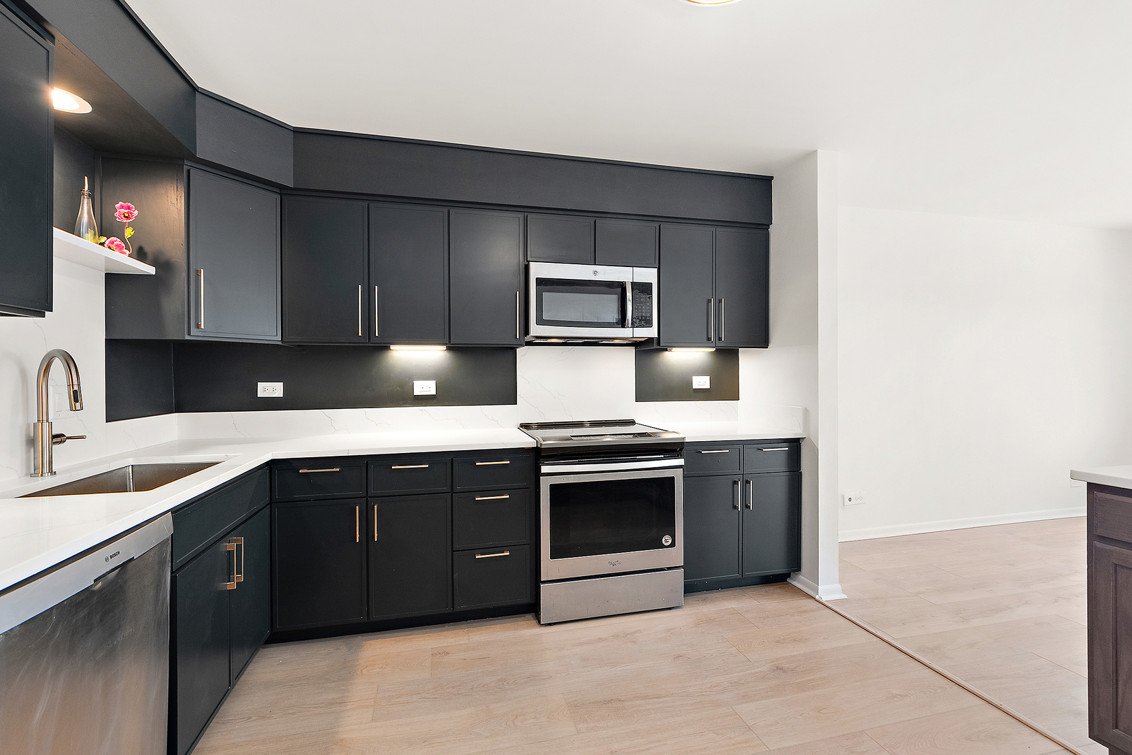 2301 183rd Street, Unit 401 Homewood, IL 60430 - Photo 12 of 22