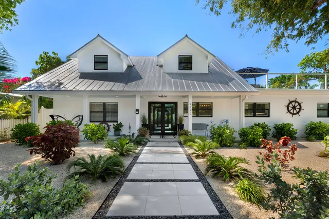 $2,925,000 | 1610 Von Phister Street, Key West, FL 33040