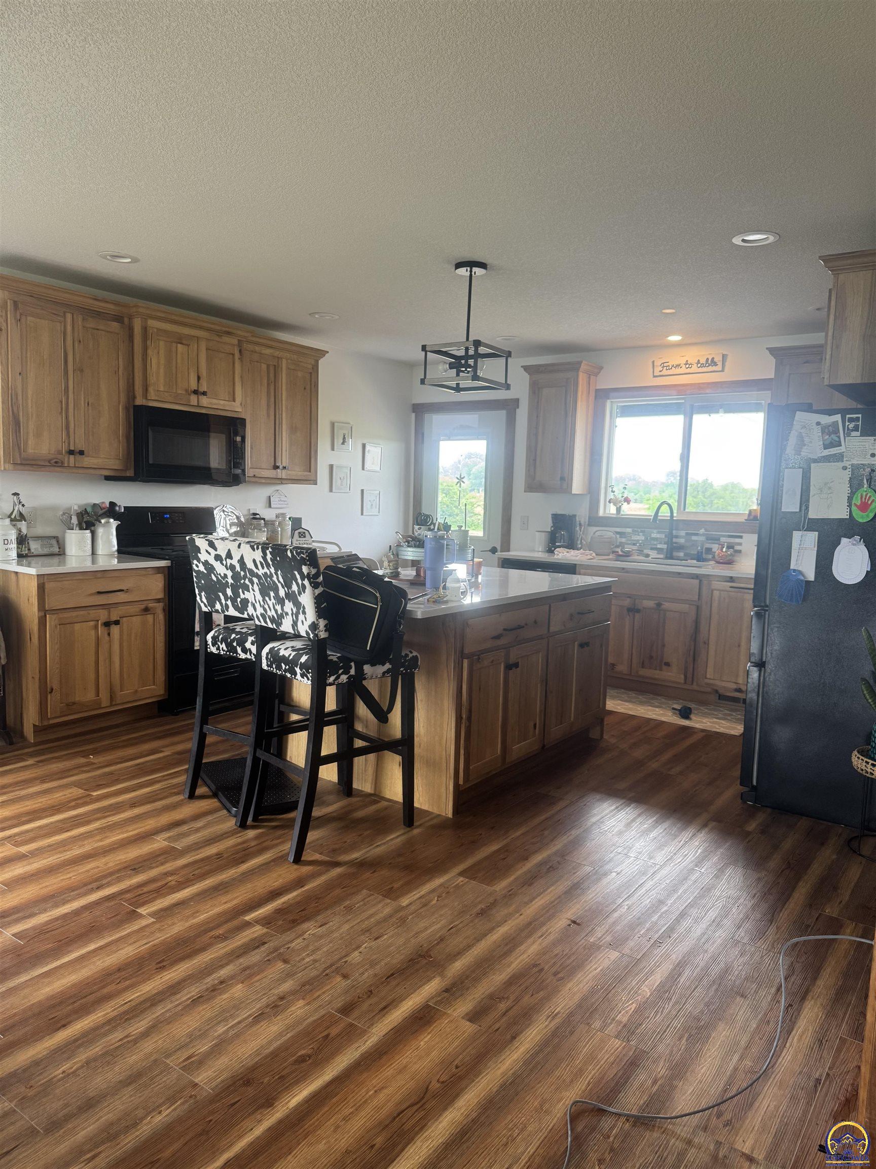 7455 Southeast Croco Road Berryton, KS 66409 - Photo 10 of 46