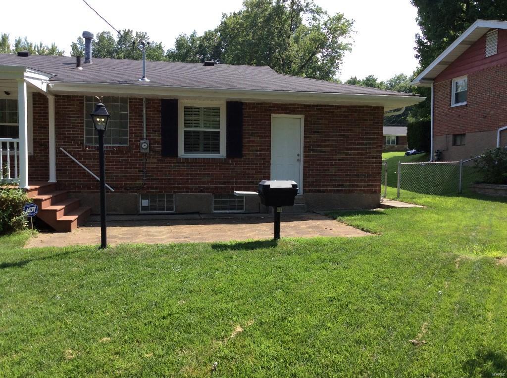 1277 Chambers Road St. Louis, MO 63137 - Photo 6 of 14 Gallery Image 6