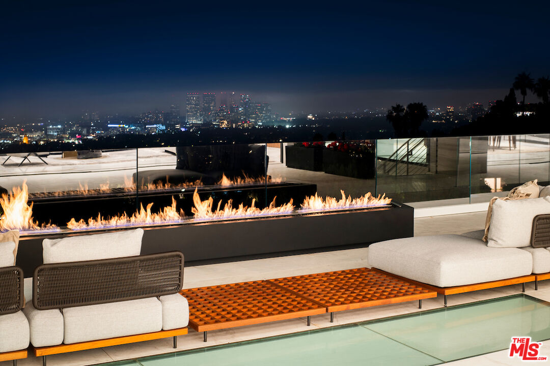 1108 Wallace Ridge Beverly Hills, CA 90210 - Photo 2 of 74