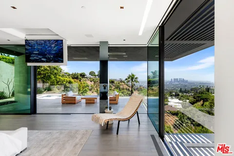 $46,000,000 | 1108 Wallace Ridge, Beverly Hills, CA 90210