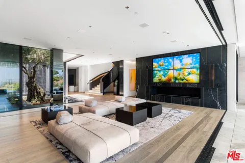 $46,000,000 | 1108 Wallace Ridge, Beverly Hills, CA 90210