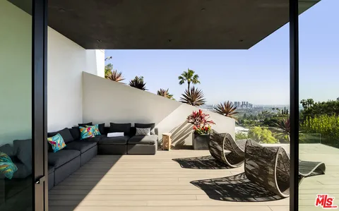 $46,000,000 | 1108 Wallace Ridge, Beverly Hills, CA 90210