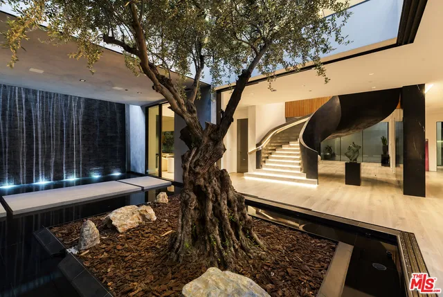 a view of outdoor kitchen