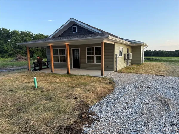 $210,000 | 144 High Street, Truxton, MO 63381