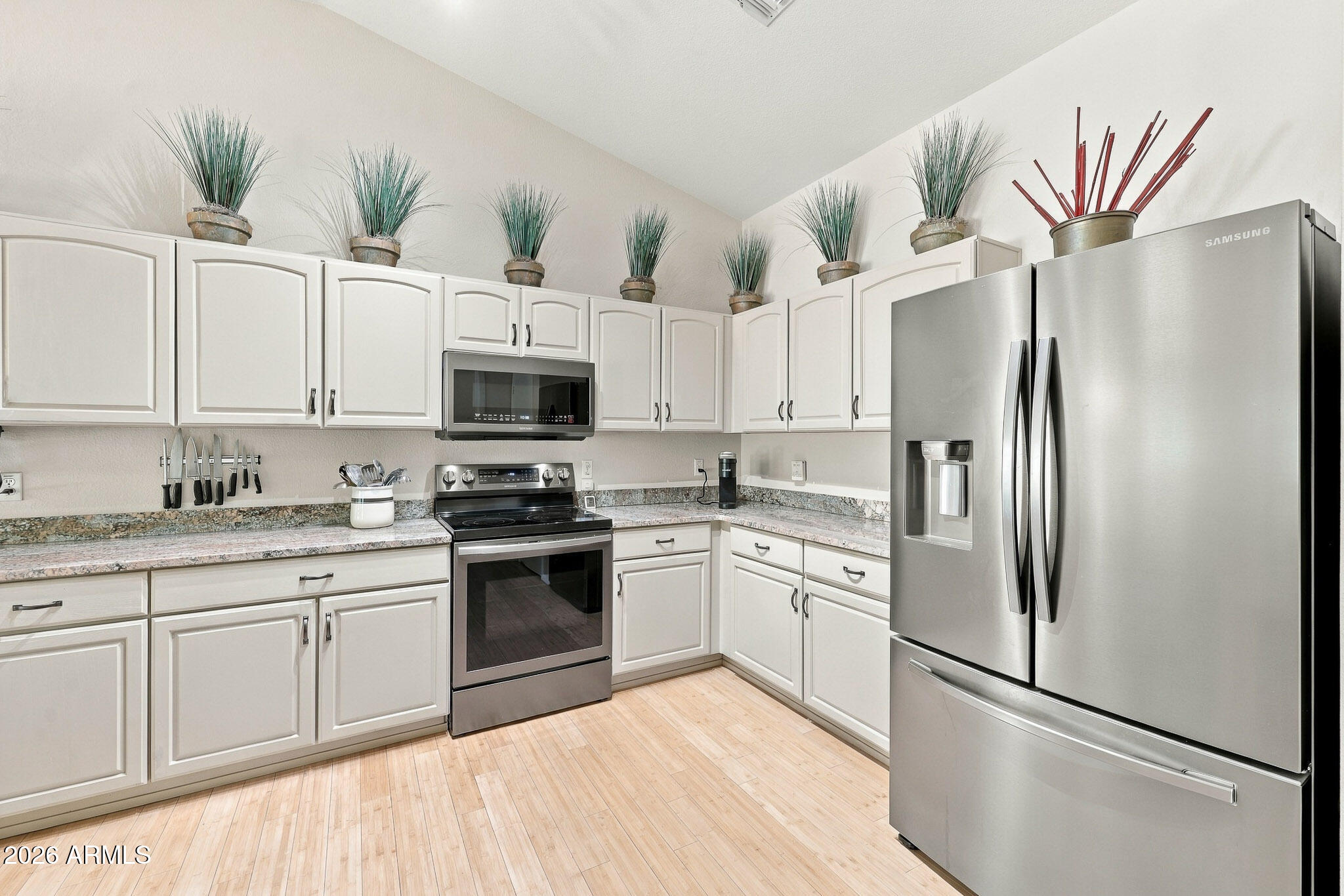 3992 North 14th Street Phoenix, AZ 85014 - Photo 7 of 23 Kitchen