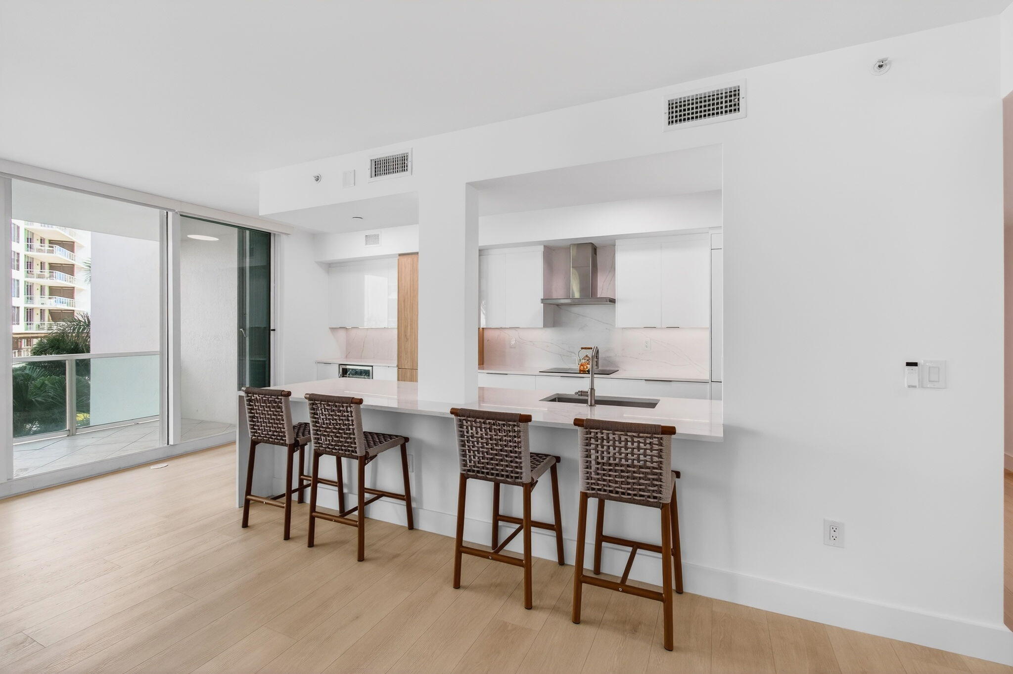 500 Southeast Mizner Boulevard, Unit A311 Boca Raton, FL 33432 - Photo 11 of 89 21-web-or-mls-DSC_2469