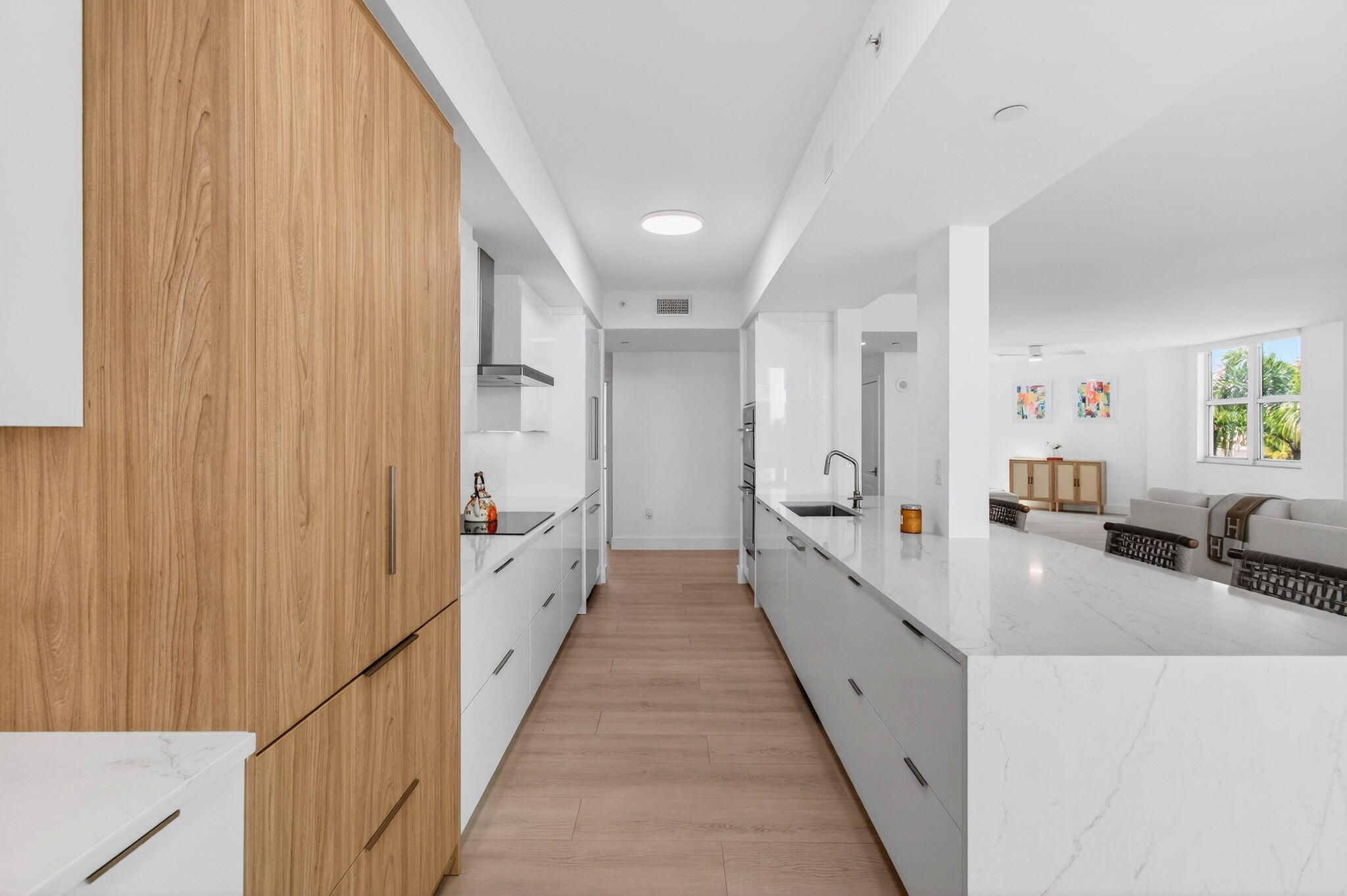 500 Southeast Mizner Boulevard, Unit A311 Boca Raton, FL 33432 - Photo 5 of 89 25-web-or-mls-DSC_2494