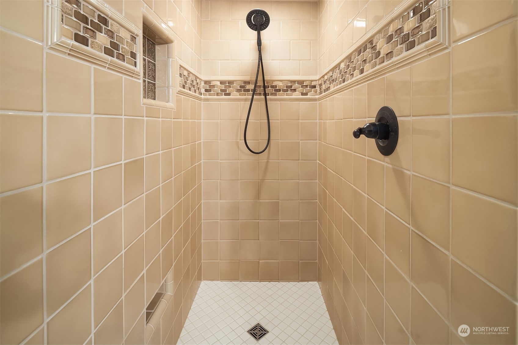 3905 108th Street Southeast Everett, WA 98208 - Photo 12 of 28 a bathroom with a shower