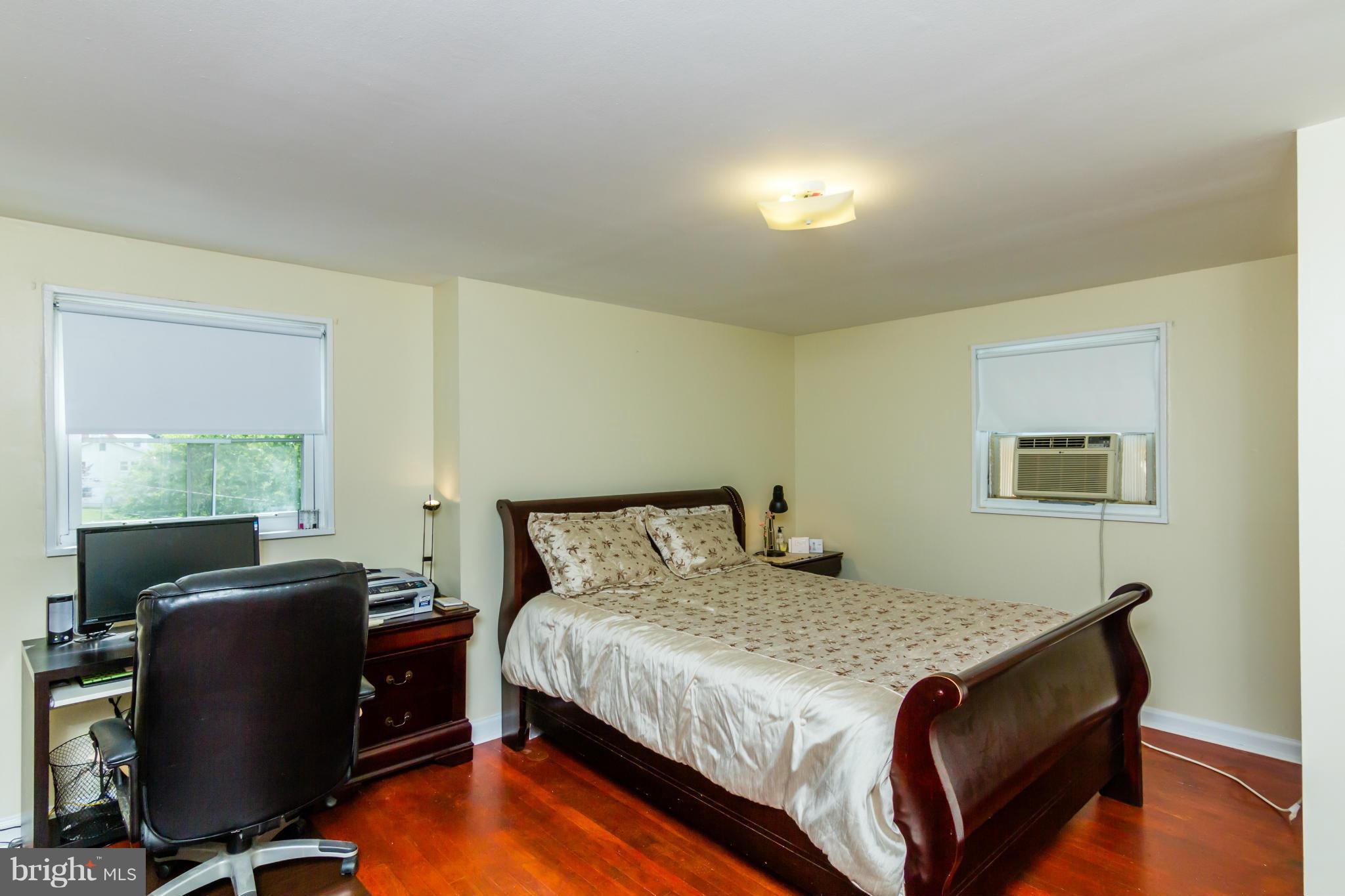11820 Claridge Road Silver Spring, MD 20902 - Photo 21 of 30 Bedroom