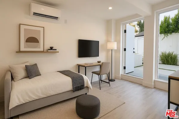 $1,800 | 4297 Tujunga Avenue, Unit 3, Studio City, CA 91604