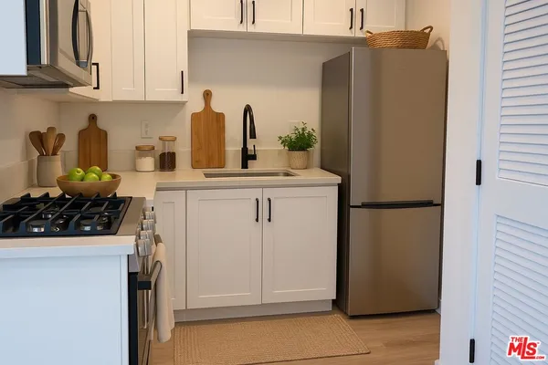 $1,800 | 4297 Tujunga Avenue, Unit 3, Studio City, CA 91604