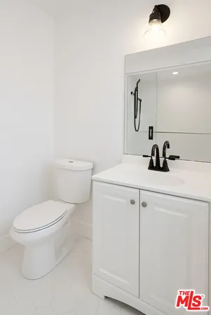 $1,800 | 4297 Tujunga Avenue, Unit 3, Studio City, CA 91604