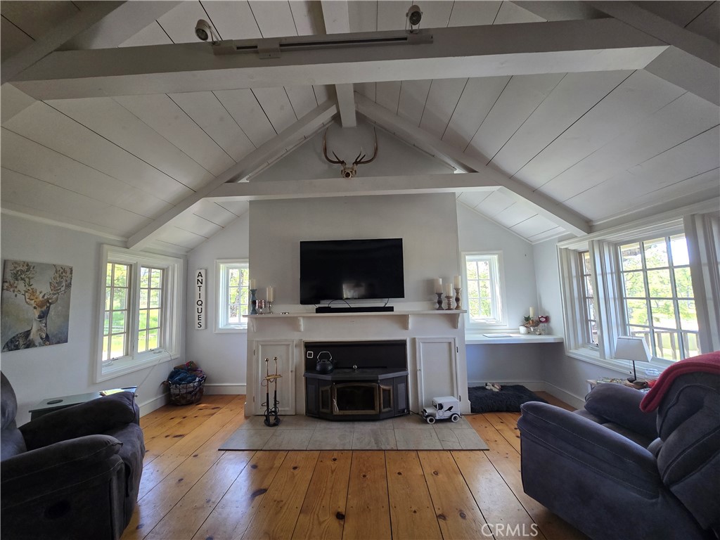 5963 Schilling Road Coulterville, CA 95311 - Photo 11 of 75 LIVING ROOM