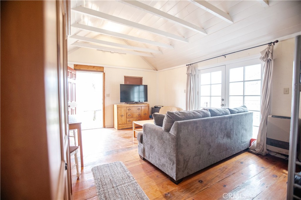 5963 Schilling Road Coulterville, CA 95311 - Photo 32 of 75 a living room with furniture and a window