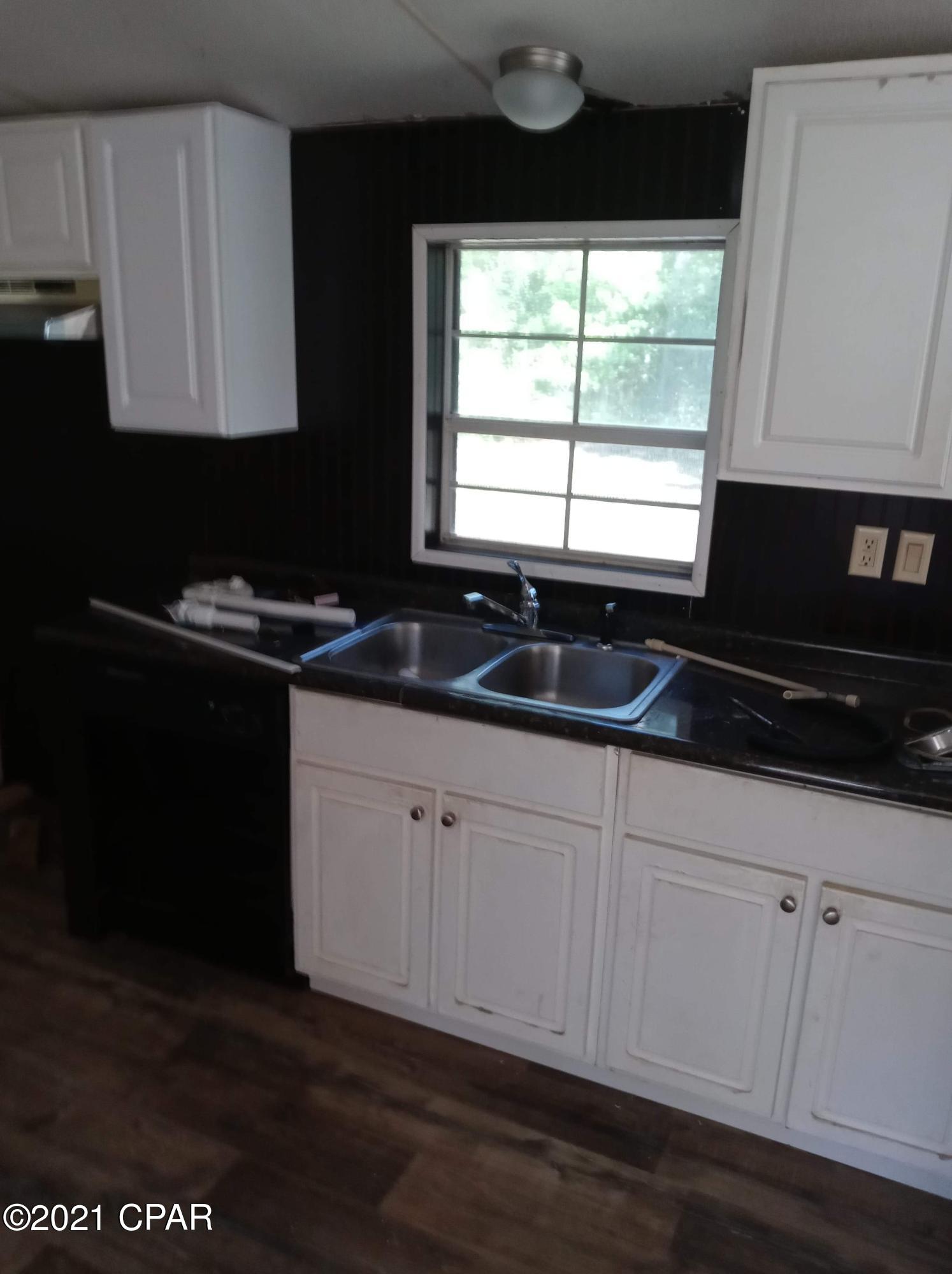 3445 Roche Avenue Vernon, FL 32462 - Photo 6 of 17