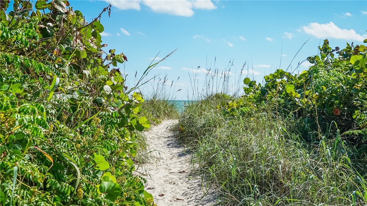 835 Reef Road Vero Beach, FL 32963 - Photo 14 of 34 Gallery Image 14
