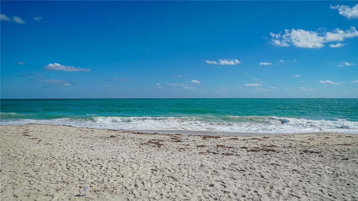 835 Reef Road Vero Beach, FL 32963 - Photo 18 of 34 Gallery Image 18