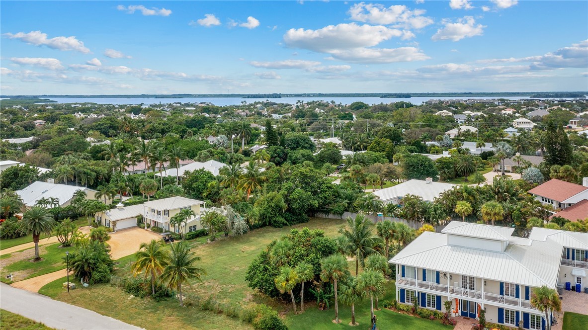 835 Reef Road Vero Beach, FL 32963 - Photo 3 of 34 Gallery Image 3