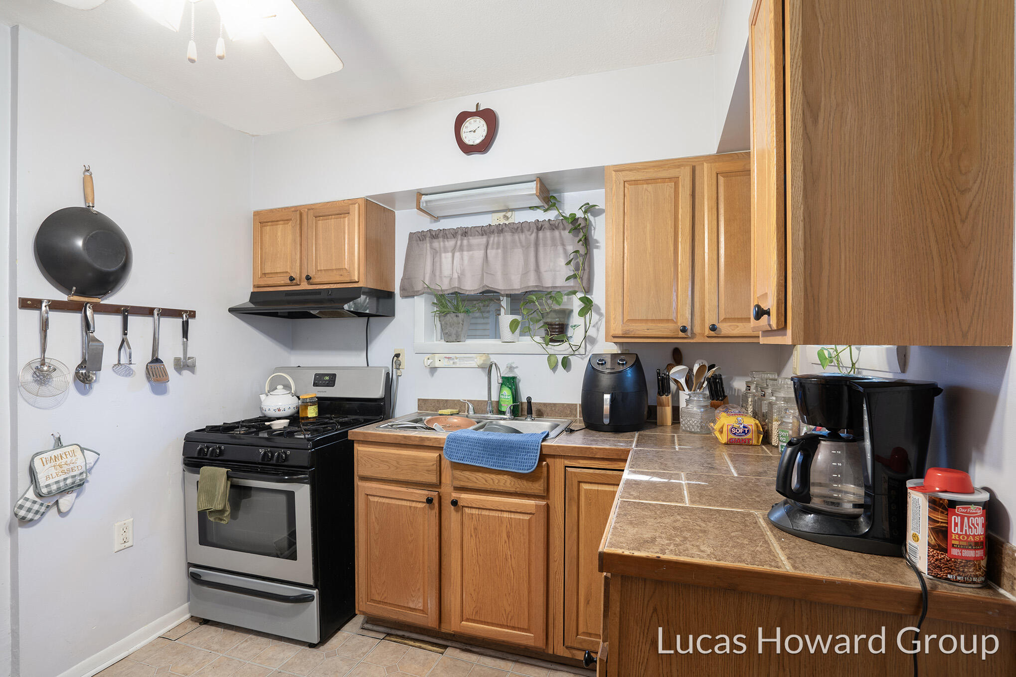 132 Reed Avenue Kalamazoo, MI 49001 - Photo 6 of 35 8