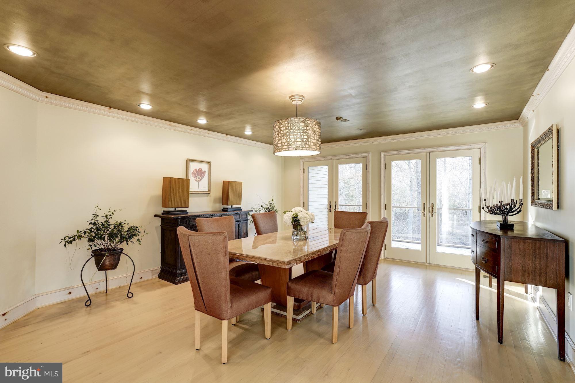 8712 Old Dominion Drive McLean, VA 22102 - Photo 4 of 13