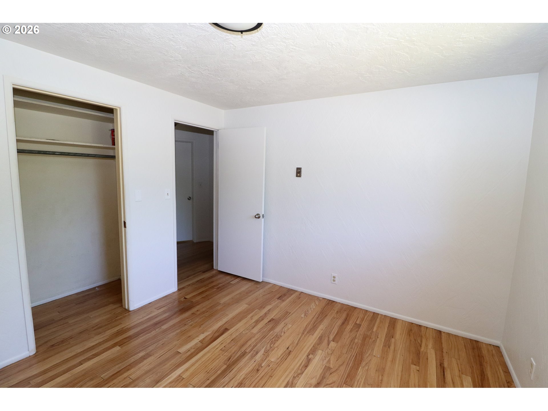 7077 Main Street Springfield, OR 97478 - Photo 22 of 34 a view of an empty room