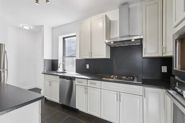 $3,895 | 333 Fairmount Avenue, Unit 5K, Jersey City, NJ 07306